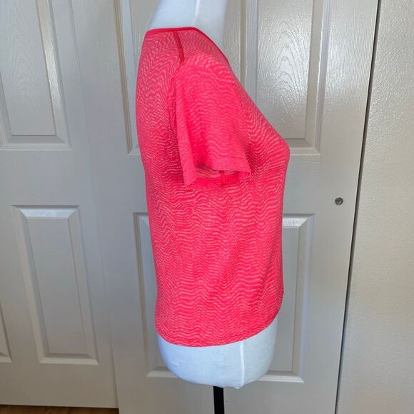 Lululemon Train to Be Seamless Short Sleeve T-Shirt Ripple Wave Flare / Peach Sa - Picture 4 of 10